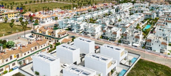 Villa de 3 dormitorios en Ciudad Quesada, Spain No. 9135 6