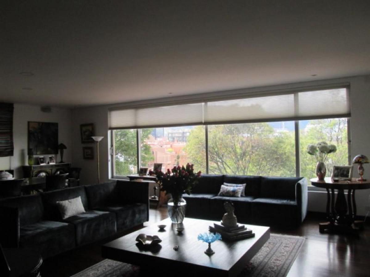 Дом с 3 спальнями в Богота, Колумбия № 10704