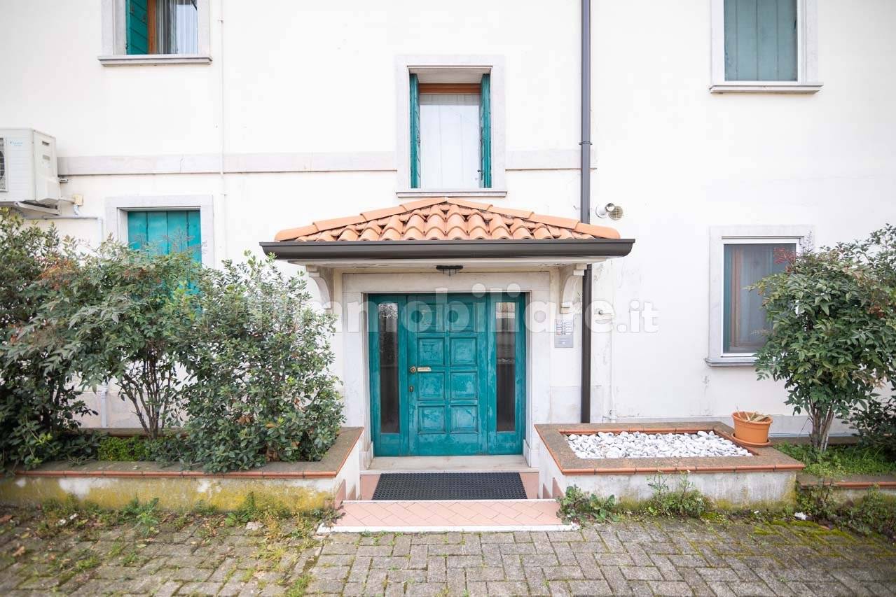 5-Zimmer Gebäude in Istrana, Italy, Nr. 118598