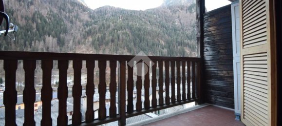 2 Schlafzimmer Wohnung in Carona, Italy, Nr. 159868 5