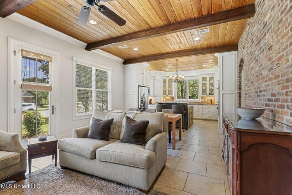 5 bedrooms House in Madison, USA No. 284251