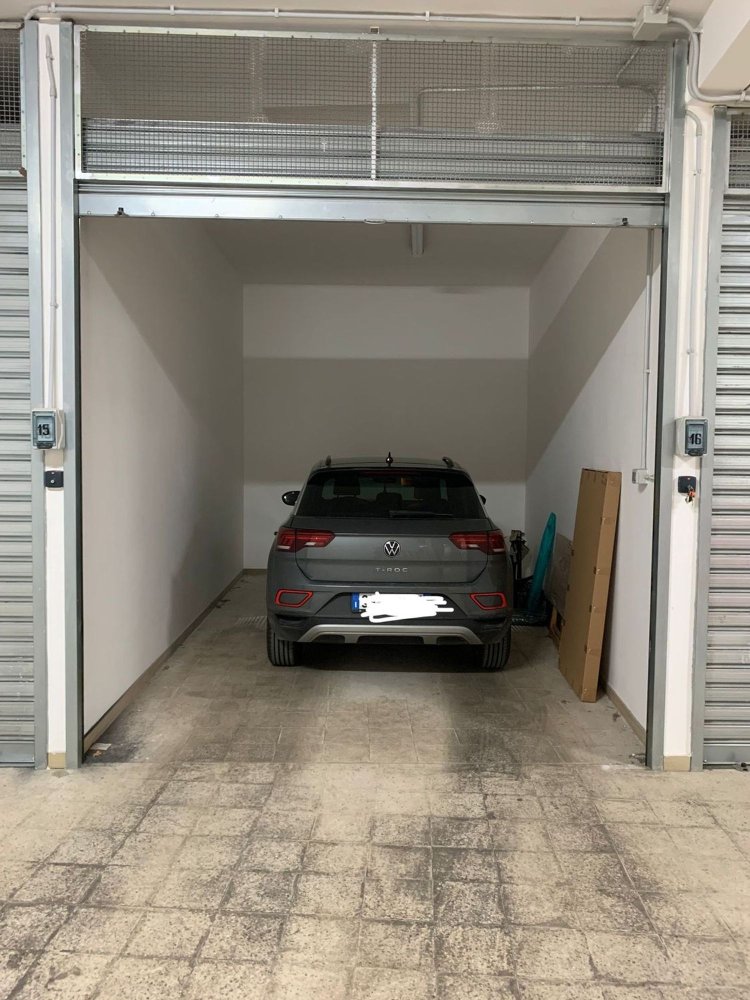 Garage in Barletta, Italy 19m², Nr. 252077