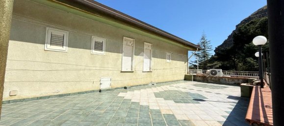 12-salle Villa à Altavilla Milicia, Italy No. 14601 9