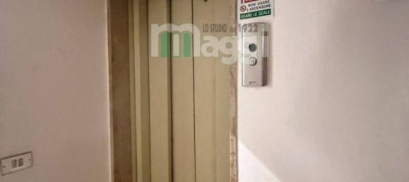 2 rooms Commercial property in Milan, Italy No. 323720 7