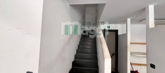 2 rooms Commercial property in Milan, Italy No. 323720 9