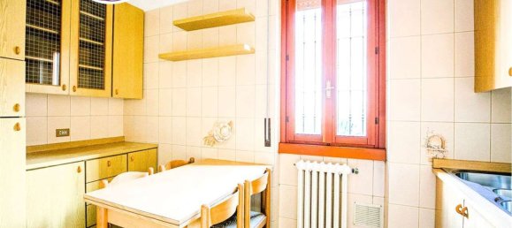 Квартира с 2 комнатами в Падерно Дуньяно, Италия № 11301 5