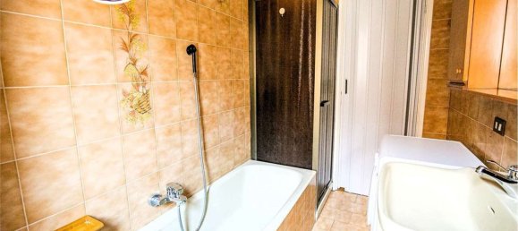 Квартира с 2 комнатами в Падерно Дуньяно, Италия № 11301 16