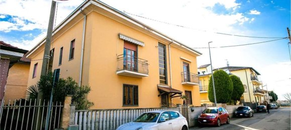 Квартира с 2 комнатами в Падерно Дуньяно, Италия № 11301 20