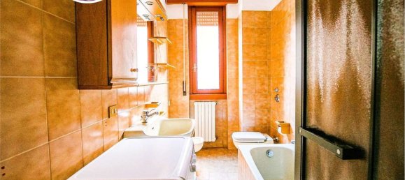 Квартира с 2 комнатами в Падерно Дуньяно, Италия № 11301 14