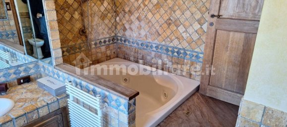 3 Schlafzimmer Villa in Rome, Italy, Nr. 332864 11