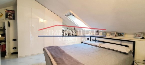 8-salle Villa à Carrara, Italy No. 193332 16