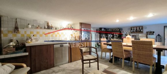 8-salle Villa à Carrara, Italy No. 193332 24