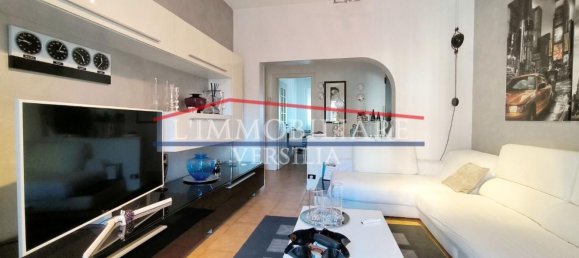 8-salle Villa à Carrara, Italy No. 193332 2