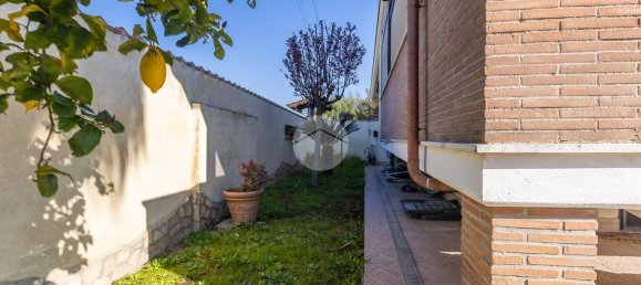 4-salle Villa à Rome, Italy No. 31700 5