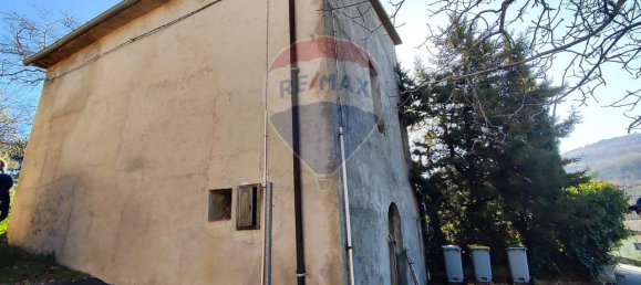 4 rooms House in Foligno, Italy No. 136635 2