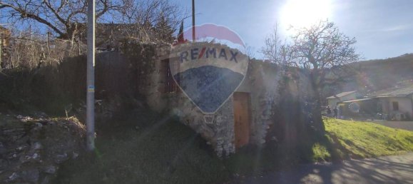 4 rooms House in Foligno, Italy No. 136635 17