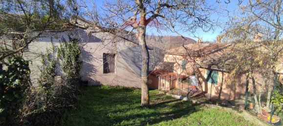 4 rooms House in Foligno, Italy No. 136635 4