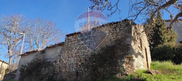 4 rooms House in Foligno, Italy No. 136635 14