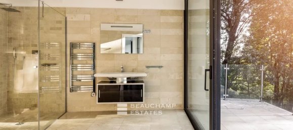 6 bedrooms Villa in Cannes, France No. 295458 8