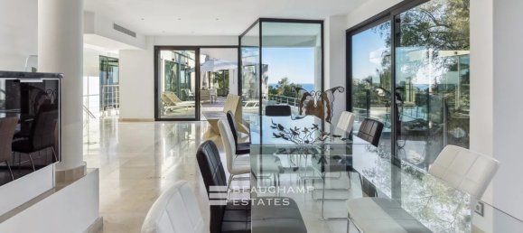 6 bedrooms Villa in Cannes, France No. 295458 4