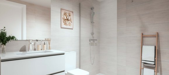 Apartamento de 3 dormitorios en Alicante, Spain No. 8881 7