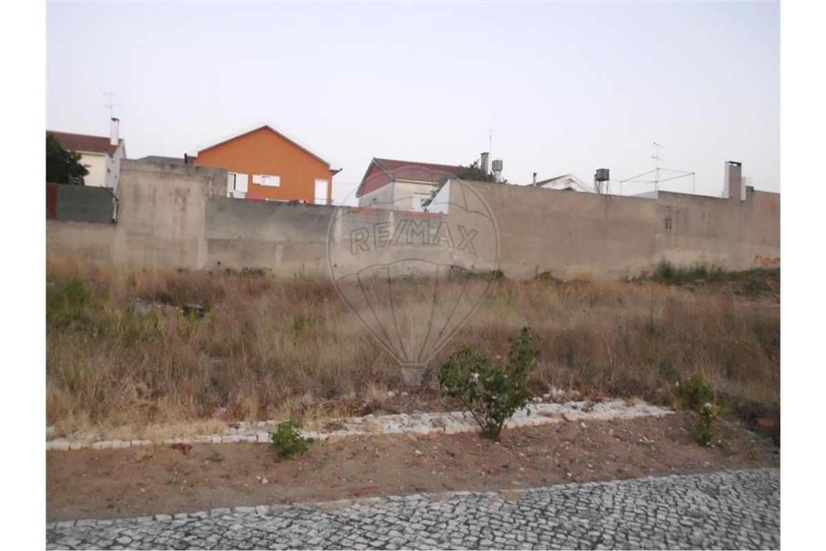  قطعة أرض في Santarem, Portugal 304متر مربع رقم 75873