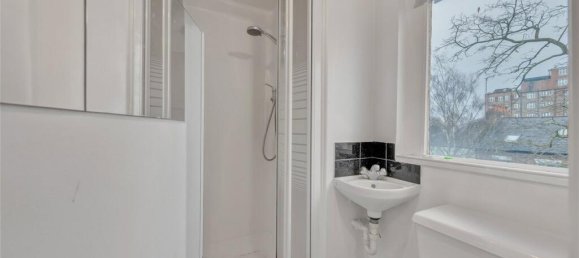 8 غرف نوم منزل في London, United Kingdom رقم 7430 24