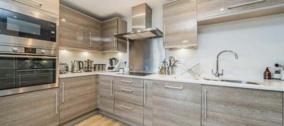 2 bedrooms Apartment in Surbiton, United Kingdom No. 10255 8