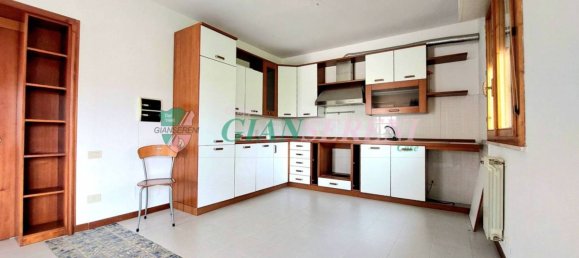 3 bedrooms Apartment in Gavorrano, Italy No. 267111 3
