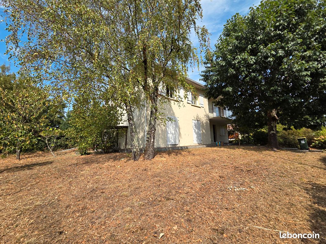 10 chambres Maison à Pessac, France No. 340723