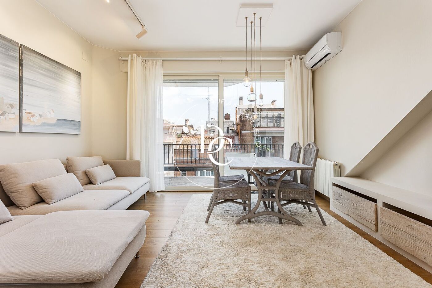 Квартира с 2 спальнями в Барселона, Испания № 145479