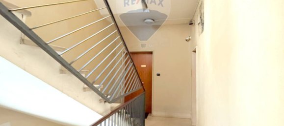 3 Schlafzimmer Wohnung in Naples, Italy, Nr. 266187 27