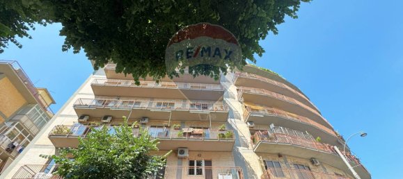 3 Schlafzimmer Wohnung in Naples, Italy, Nr. 266187 31