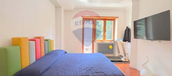 3 Schlafzimmer Wohnung in Naples, Italy, Nr. 266187 11