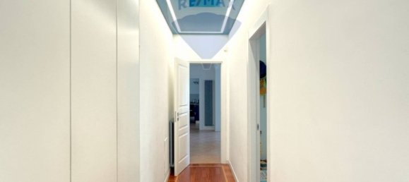 3 Schlafzimmer Wohnung in Naples, Italy, Nr. 266187 9