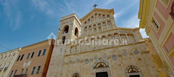 1غرفة عقار تجاري في Cagliari, Italy رقم 210536 3