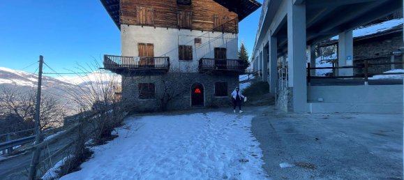 15-Zimmer Haus in Gressan, Italy, Nr. 75431 3