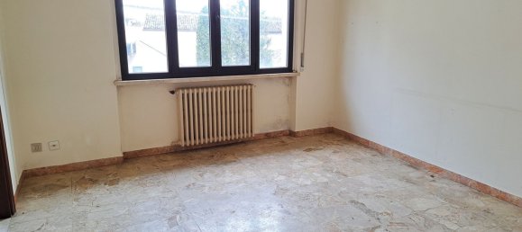5 rooms Apartment in Pozzolengo, Italy No. 2546 8