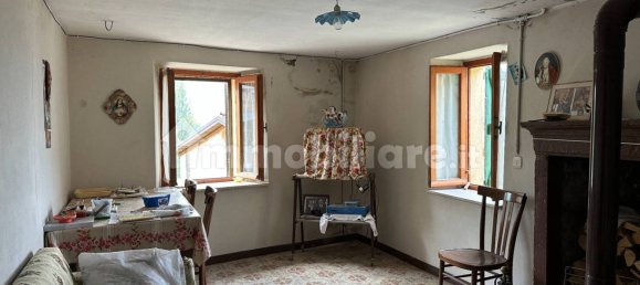 2 bedrooms House in Morfasso, Italy No. 20132 11
