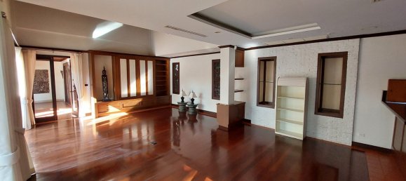 5 bedrooms Villa in Bang Tao, Thailand No. 6132 18