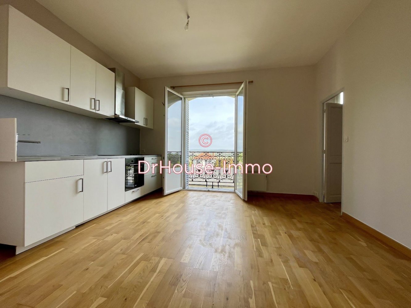 1 bedroom Apartment in Epone, France No. 130776