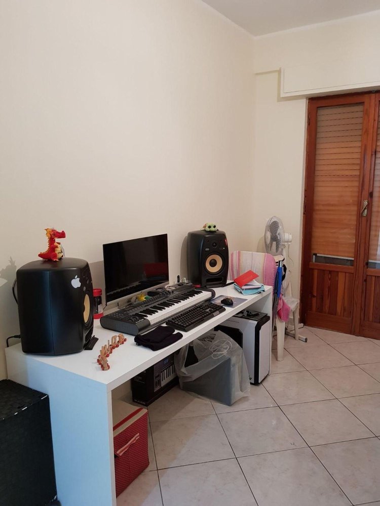 Apartamento de 4 habitaciónes en Palermo, Italy No. 251151