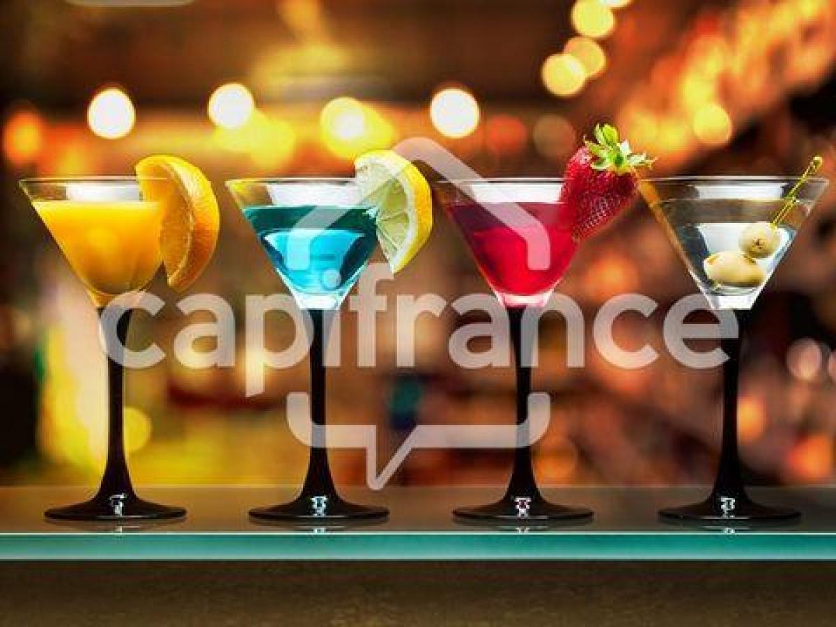 67m² Office in Nice, France No. 17688