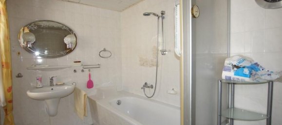 Casa de 5 dormitorios en Sommerda, Germany No. 276648 5