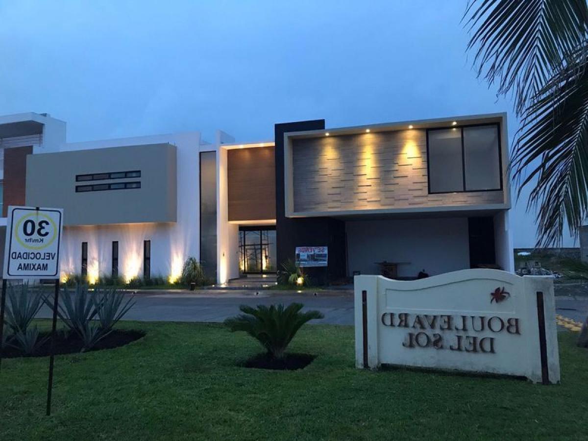 Casa de 5 dormitorios en Veracruz, Mexico No. 227026