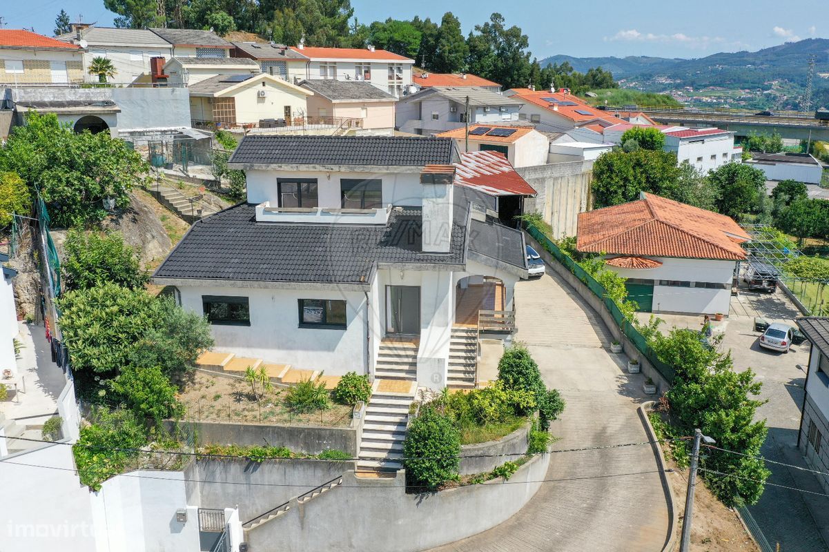 4 bedrooms House in Guimaraes, Portugal No. 183311