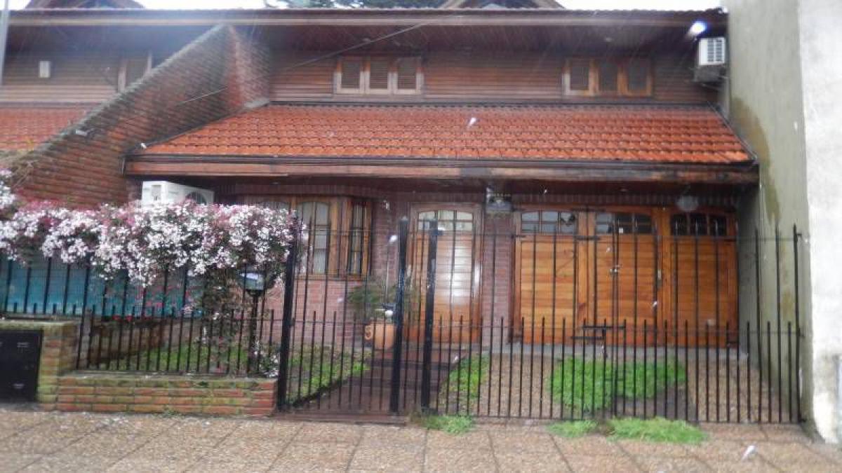 3 Schlafzimmer Haus in Quilmes, Argentina, Nr. 57810