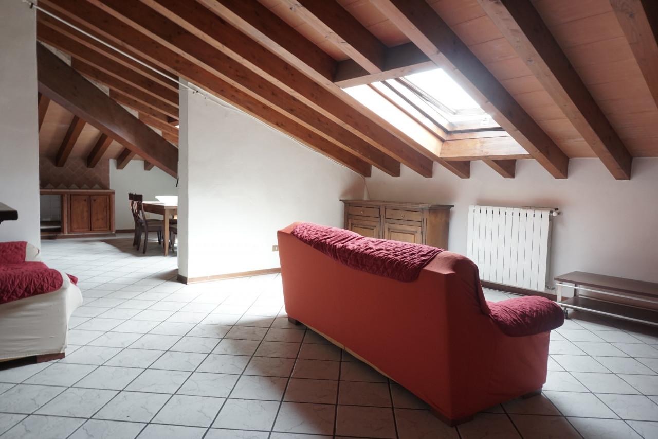 4 rooms Apartment in Parma, Italy No. 238265