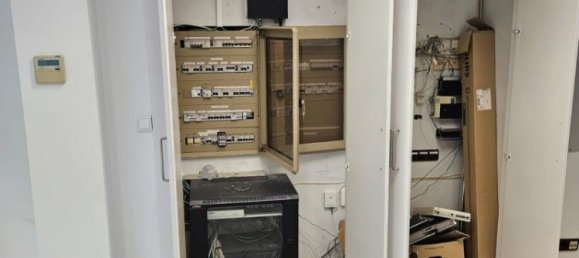 210m² Commercial property in Caceres, Spain No. 179688 38