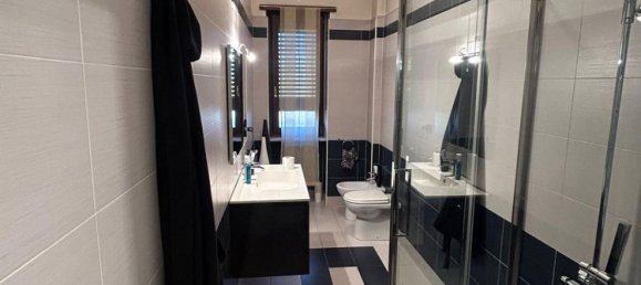 4غرفة شقة في Turin, Italy رقم 53297 21